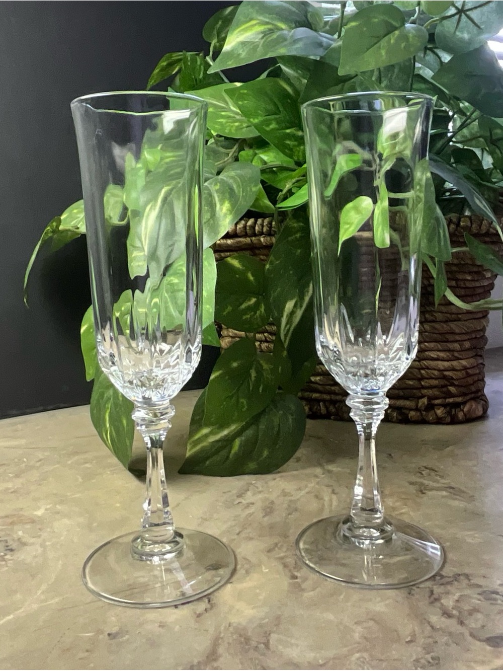 Crystal Champagne Flutes - Clear Glass Pair